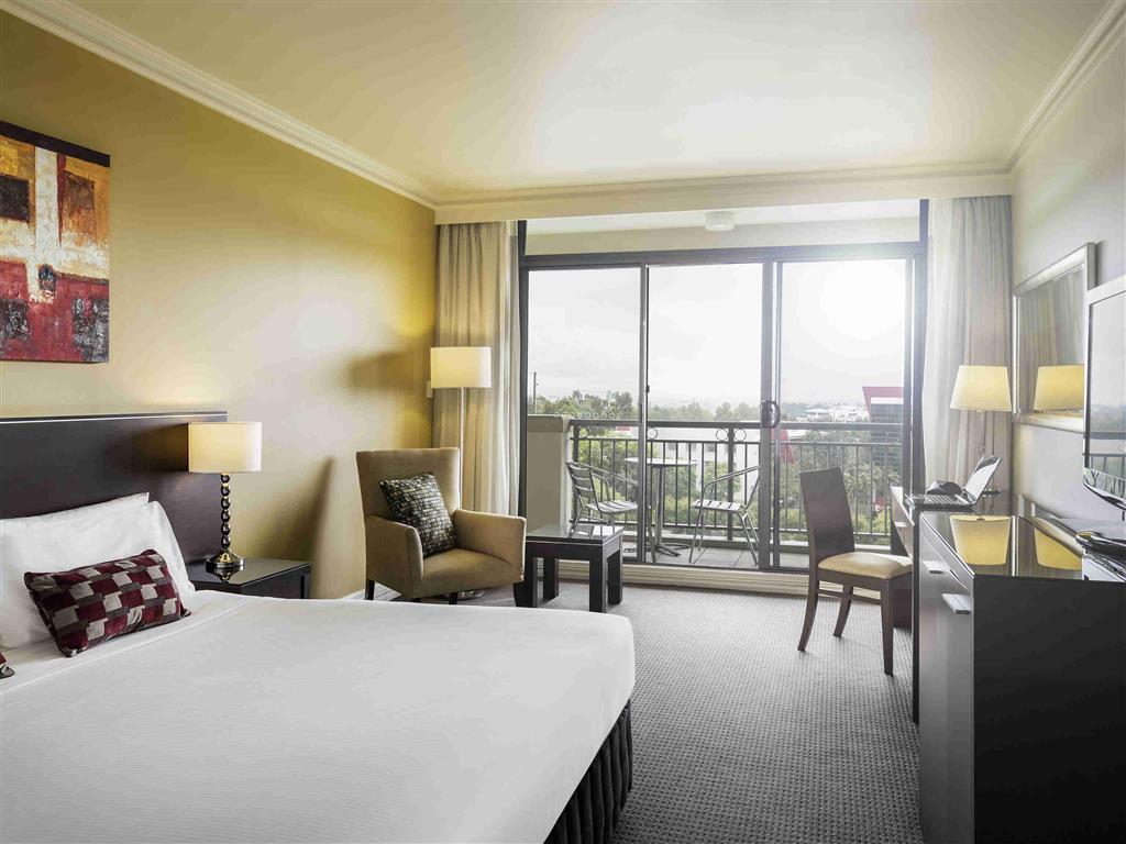 Hotel Rydges Norwest Sydney Baulkham Hills Exterior foto
