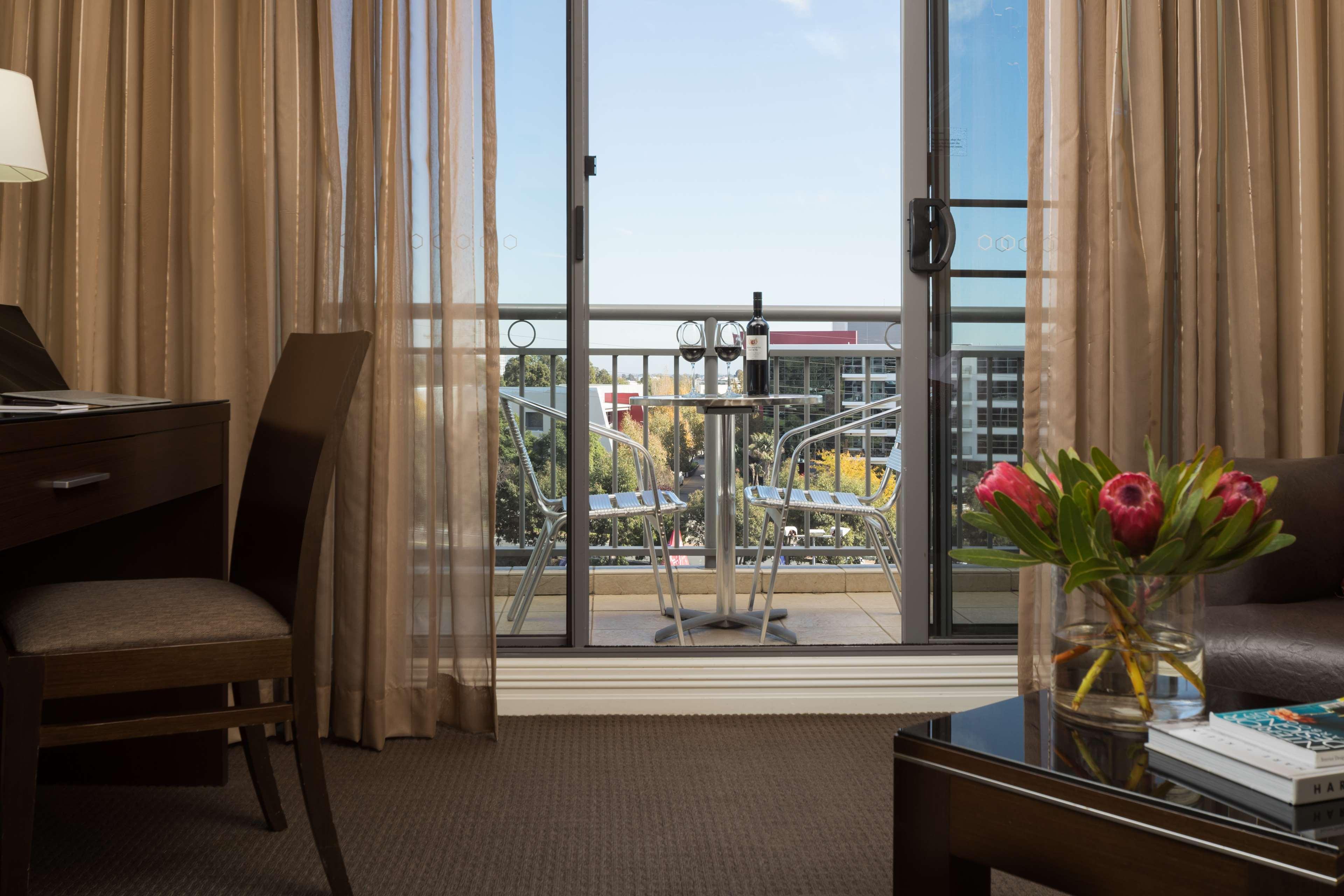 Hotel Rydges Norwest Sydney Baulkham Hills Exterior foto