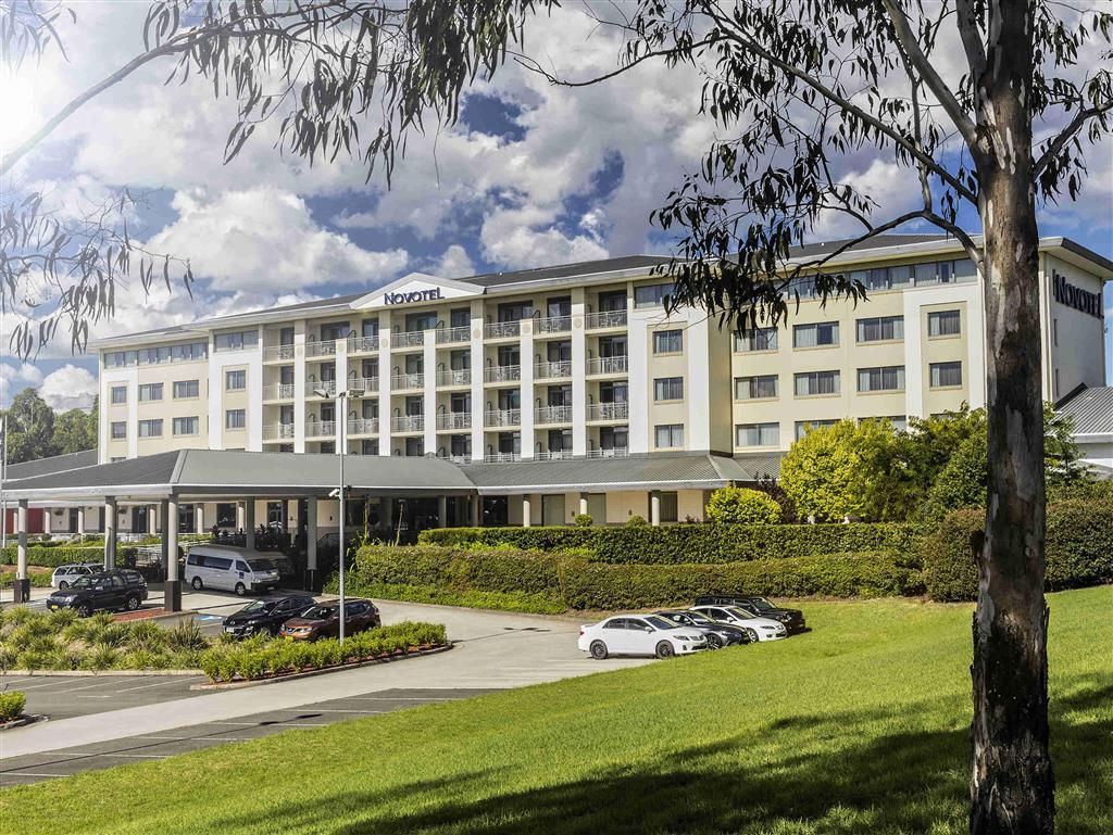 Hotel Rydges Norwest Sydney Baulkham Hills Exterior foto
