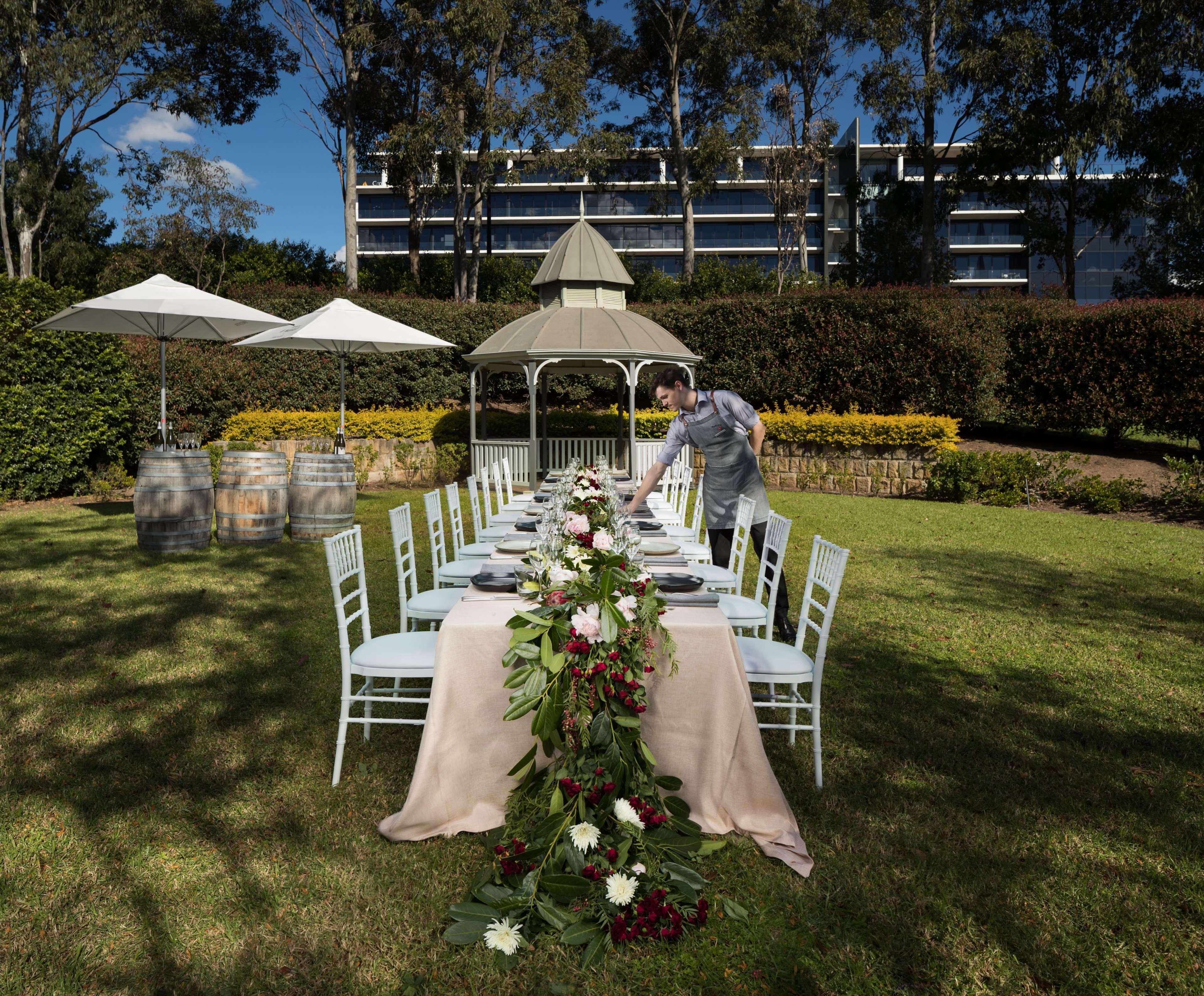 Hotel Rydges Norwest Sydney Baulkham Hills Exterior foto